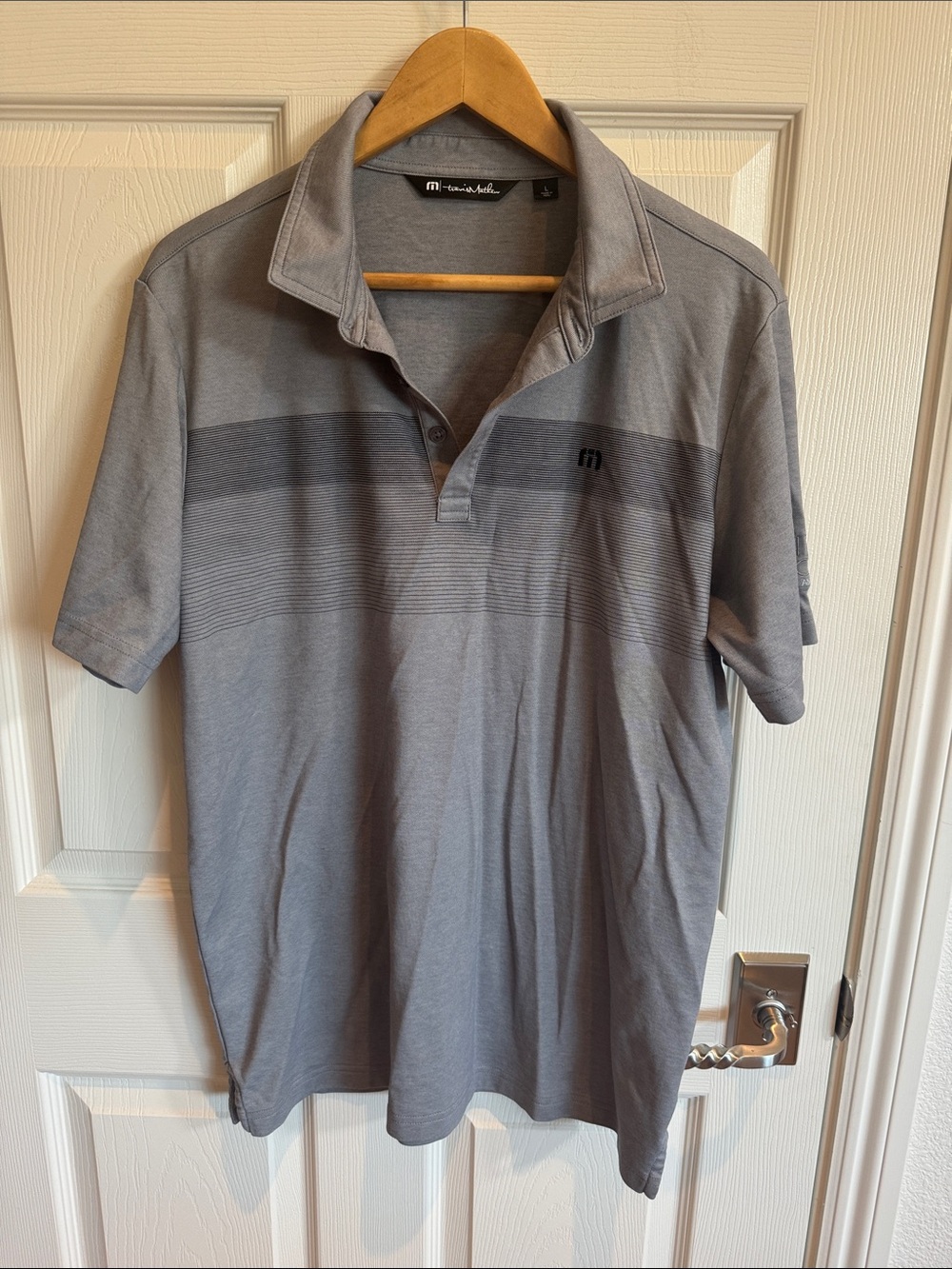 Travis Mathew Men’s Gray Striped Polo